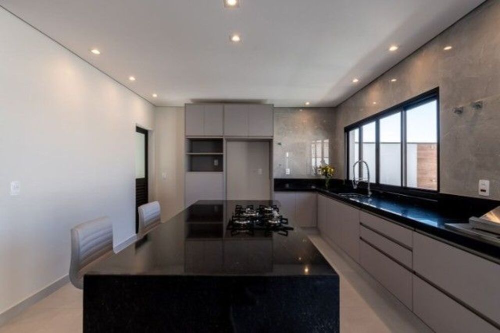 Sobrado, 3 quartos, 243 m² - Foto 4