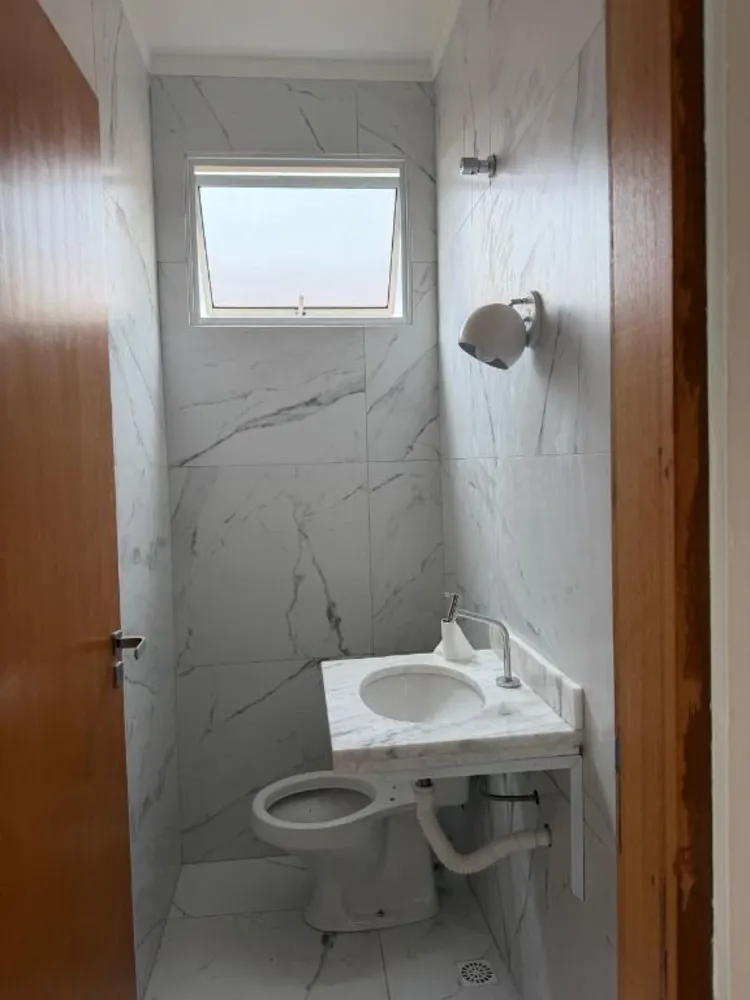 Casa, 3 quartos, 200 m² - Foto 1
