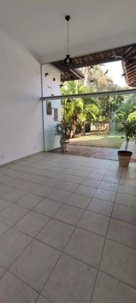 Casa de Condomínio para alugar com 3 quartos, 140m² - Foto 4