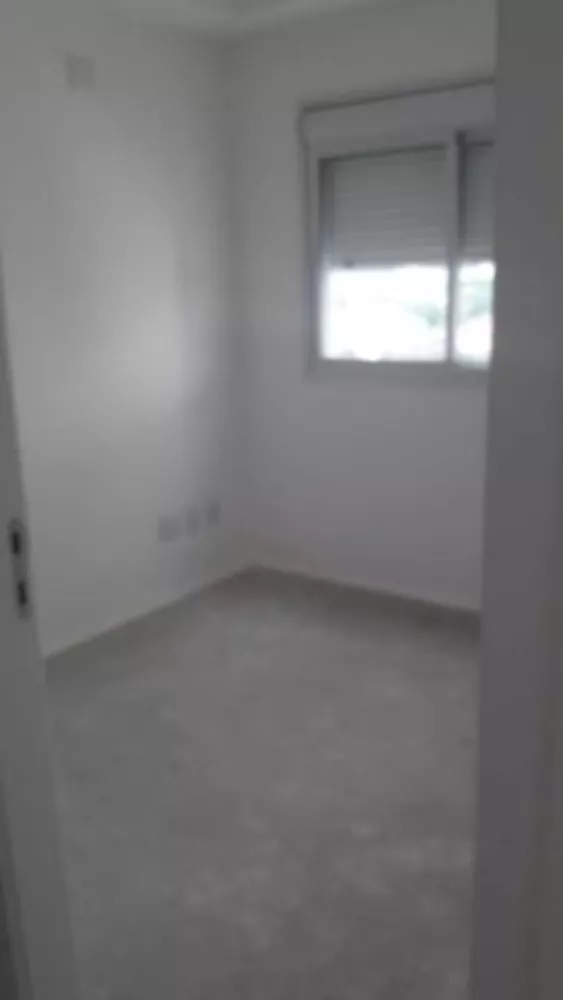 Apartamento à venda com 2 quartos, 67m² - Foto 2