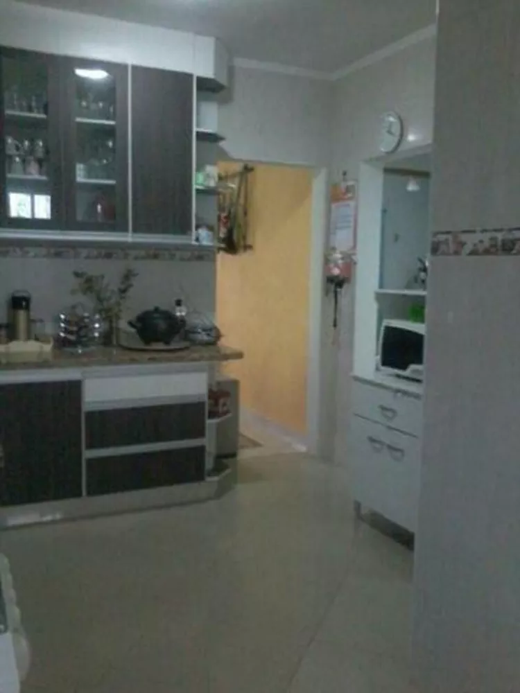 Casa à venda com 3 quartos, 160m² - Foto 1