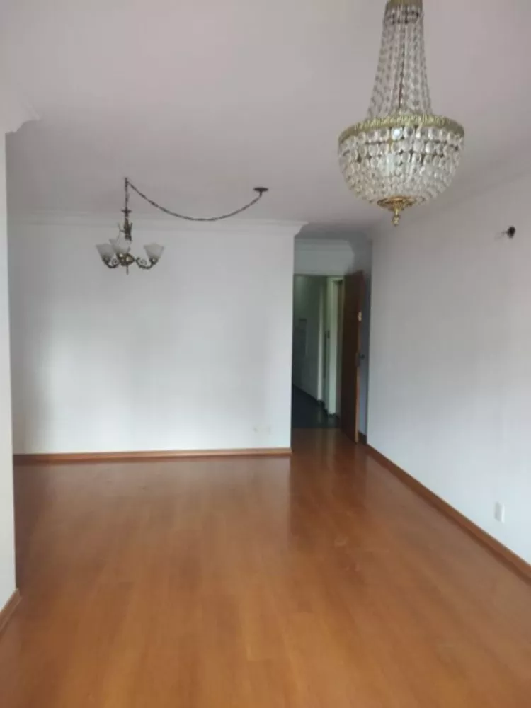 Apartamento para alugar com 3 quartos, 87m² - Foto 4