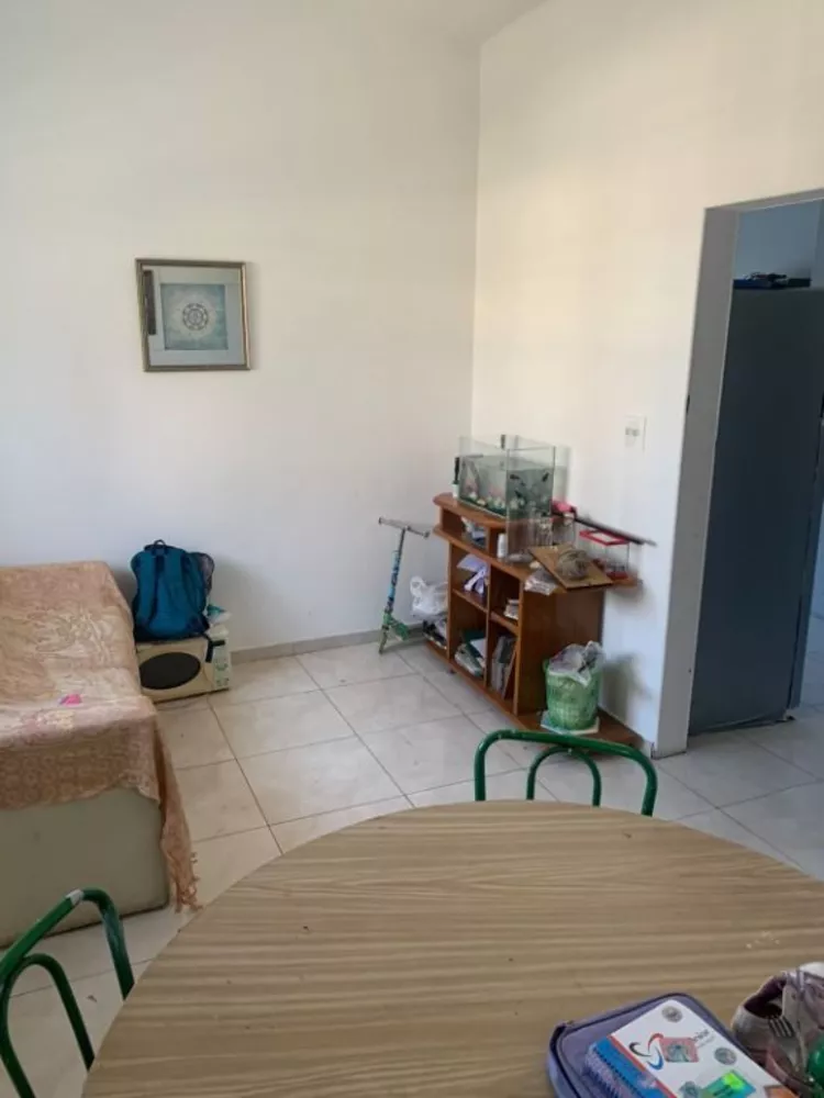 Casa à venda com 2 quartos, 90m² - Foto 3