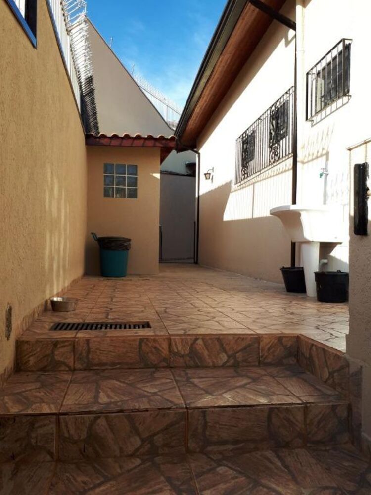 Casa, 3 quartos, 240 m² - Foto 4