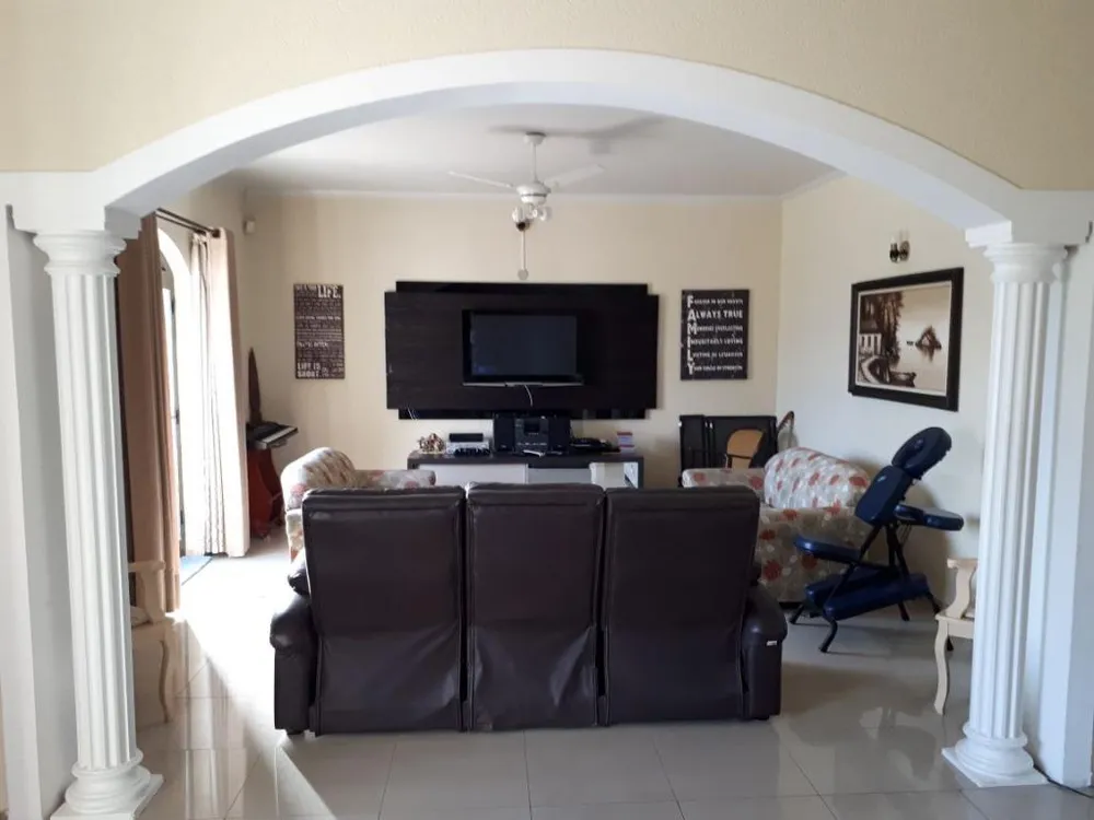 Casa, 3 quartos, 240 m² - Foto 8