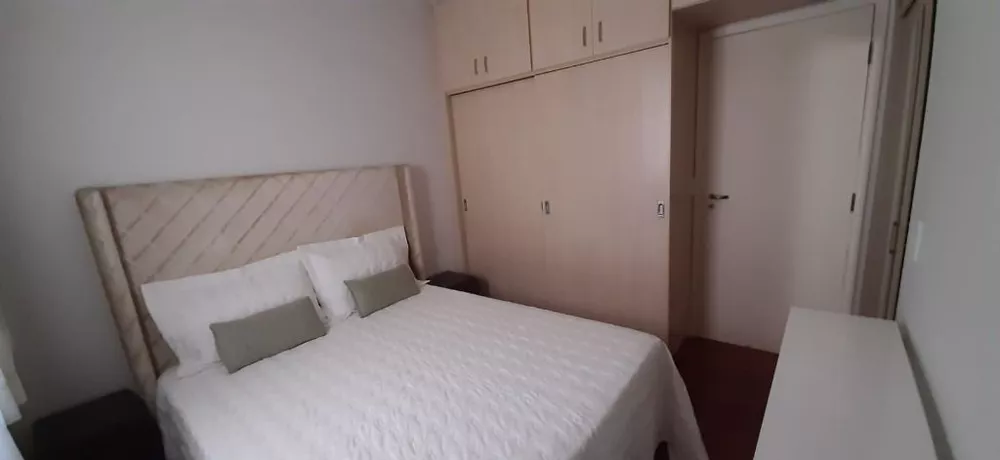 Apartamento à venda com 3 quartos, 80m² - Foto 1