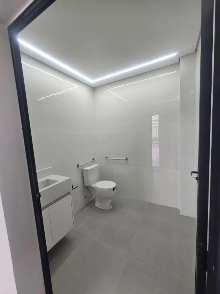 Depósito-Galpão, 240 m² - Foto 2