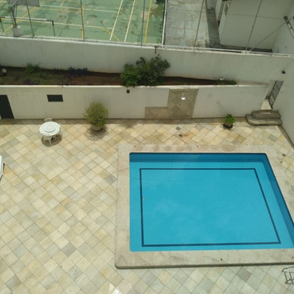 Apartamento à venda com 4 quartos, 160m² - Foto 2