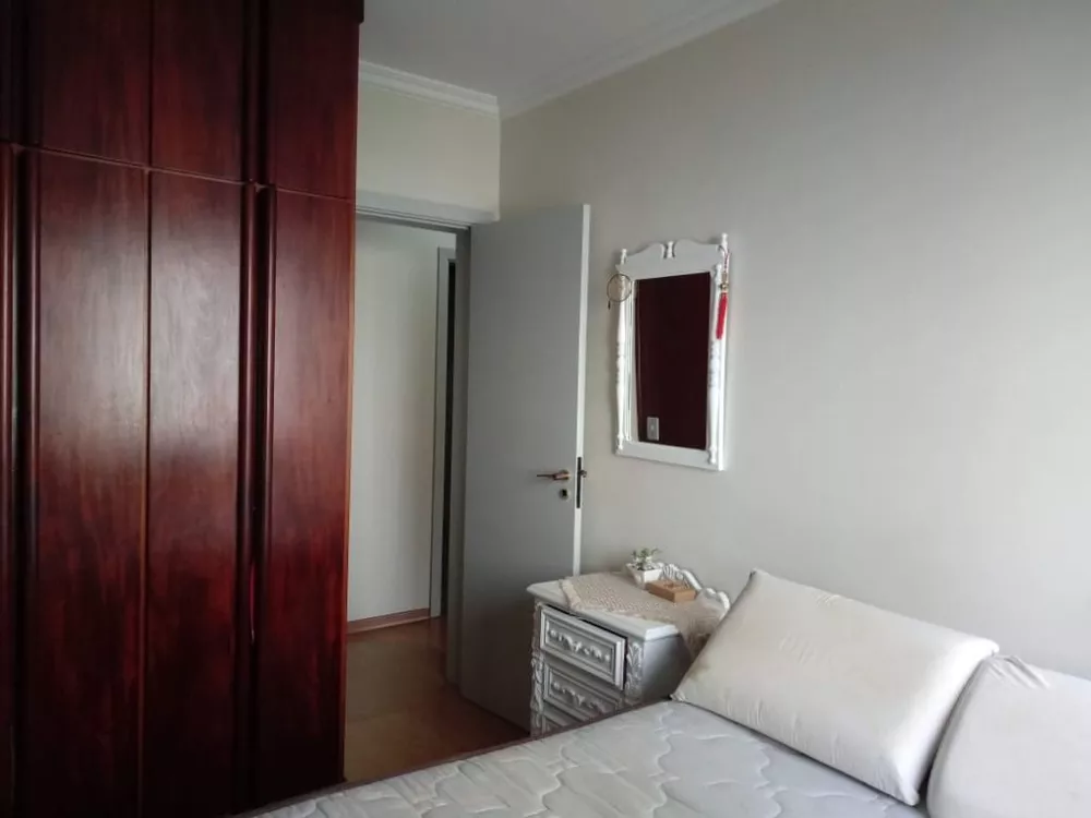 Apartamento à venda com 3 quartos, 90m² - Foto 4