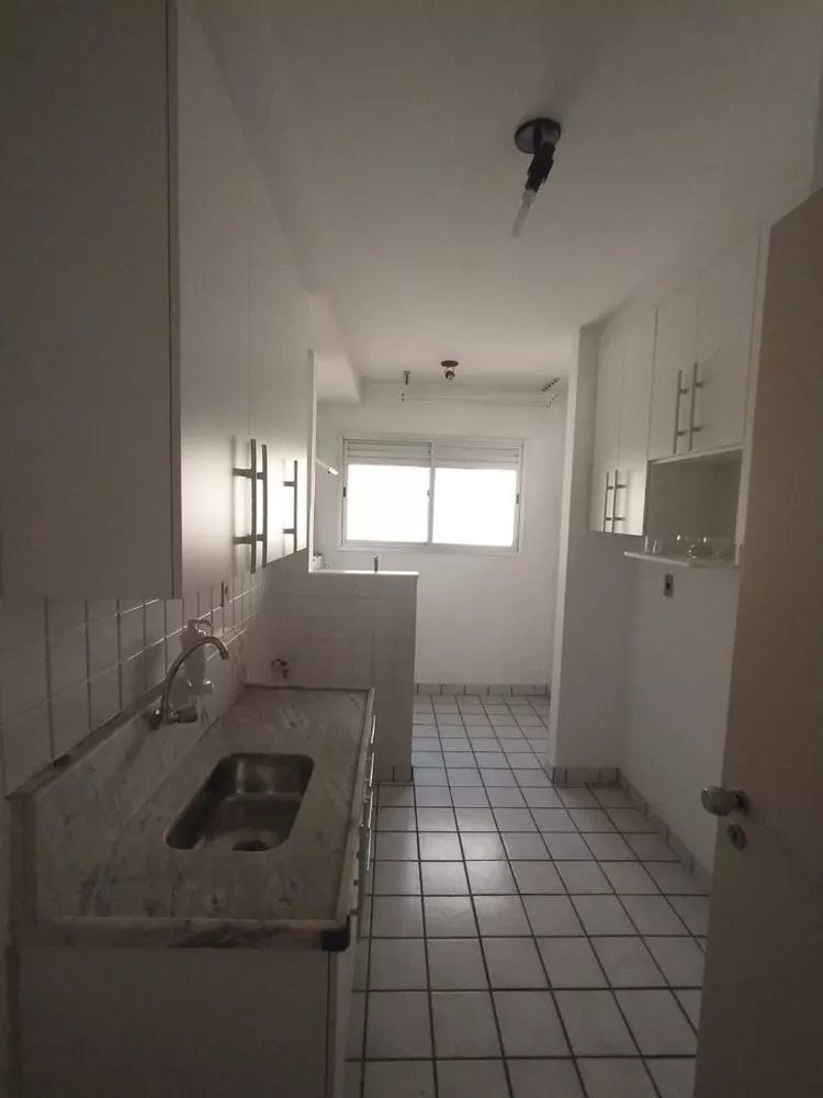 Apartamento à venda com 3 quartos, 65m² - Foto 4