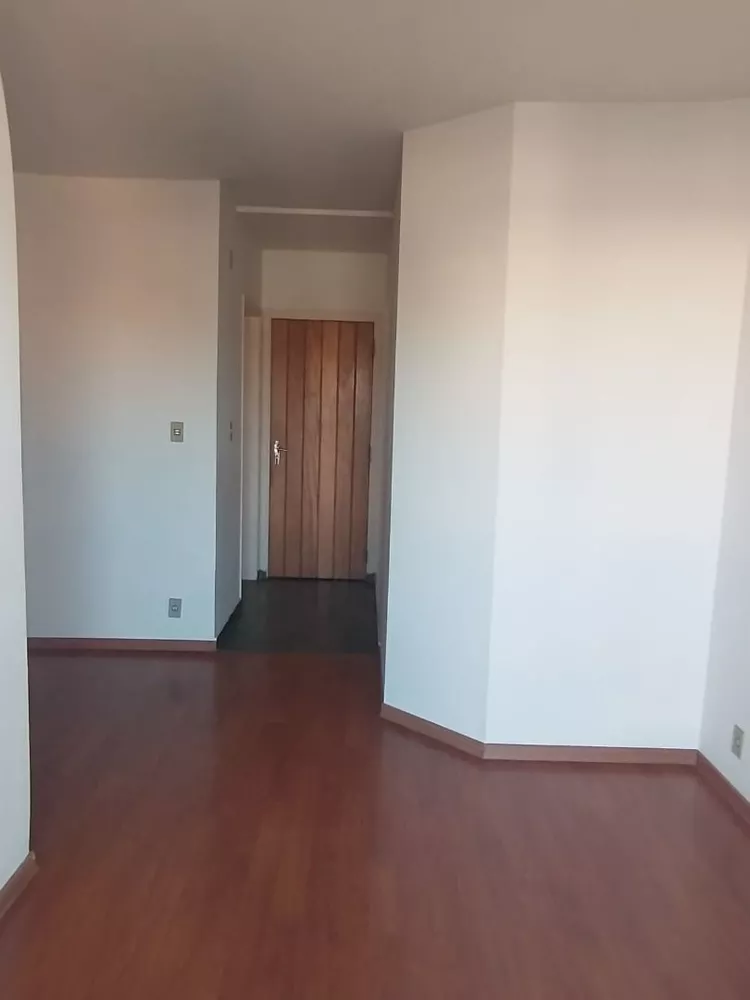 Apartamento à venda com 3 quartos, 65m² - Foto 3