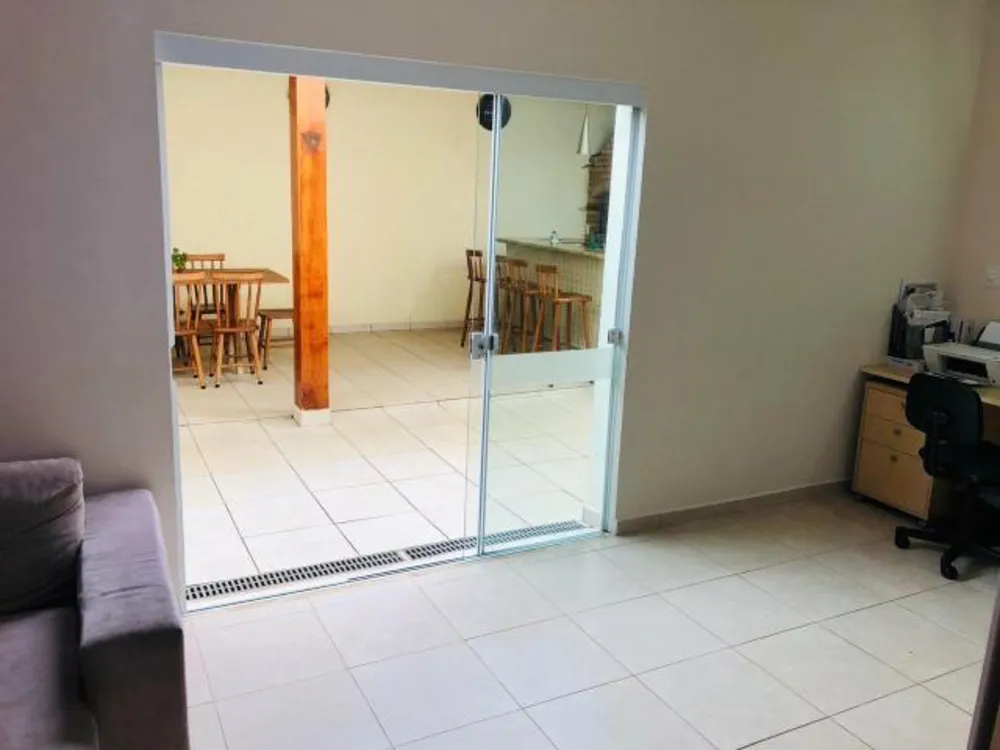 Casa, 4 quartos, 270 m² - Foto 3
