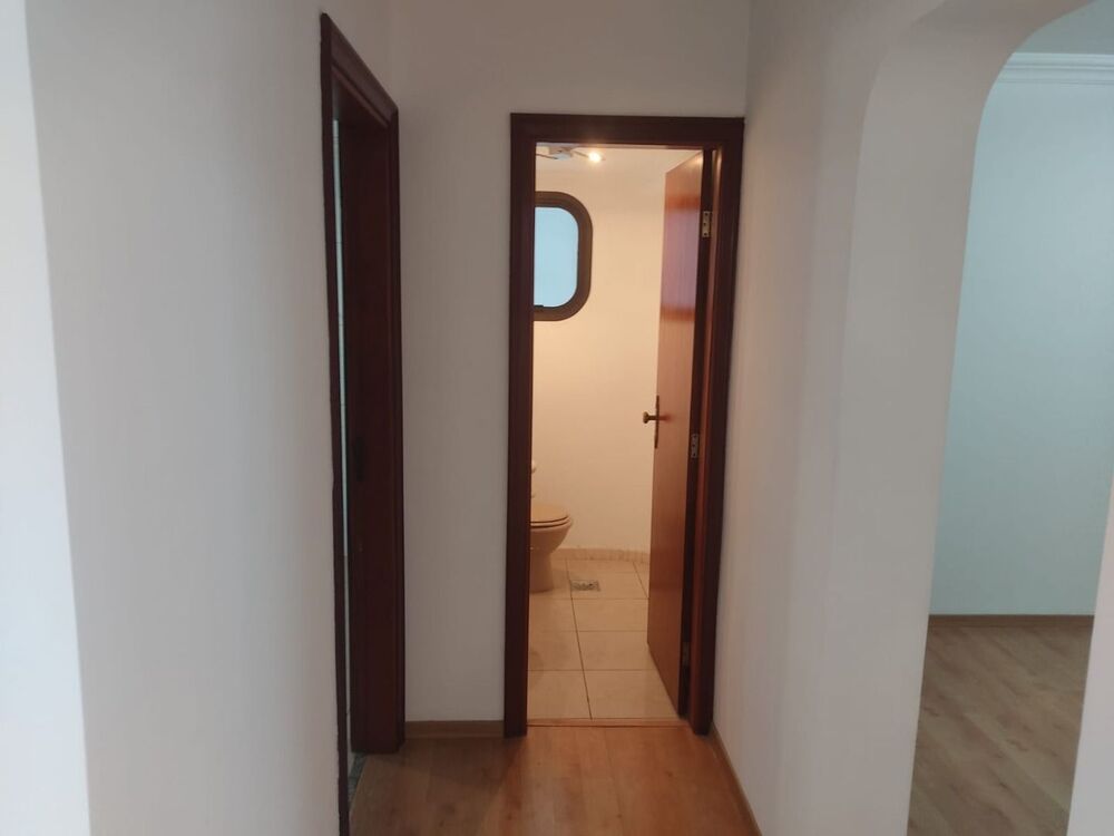 Apartamento à venda com 3 quartos, 250m² - Foto 3