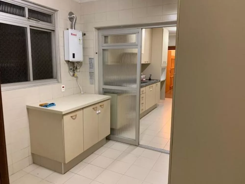 Apartamento à venda com 3 quartos, 124m² - Foto 3