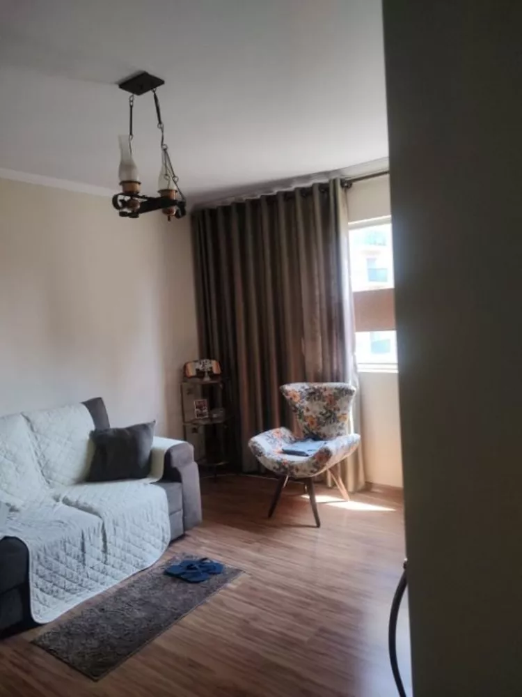 Apartamento à venda com 1 quarto, 60m² - Foto 2