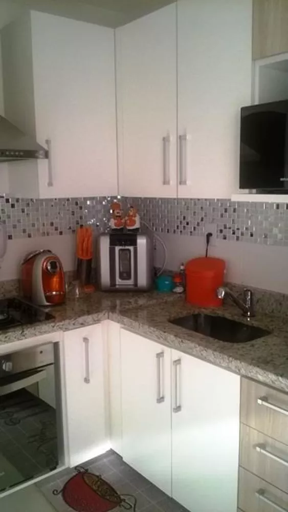 Apartamento à venda com 2 quartos, 60m² - Foto 3