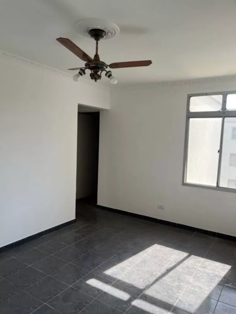 Apartamento à venda com 2 quartos, 59m² - Foto 4