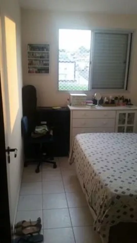 Apartamento à venda com 2 quartos, 76m² - Foto 2