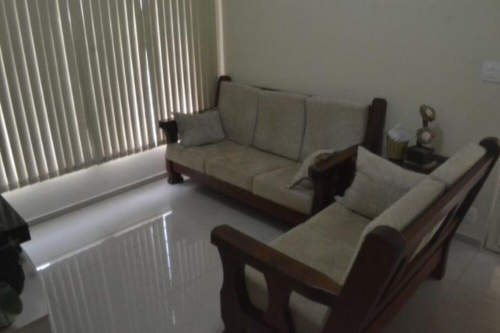 Casa à venda com 2 quartos, 127m² - Foto 1