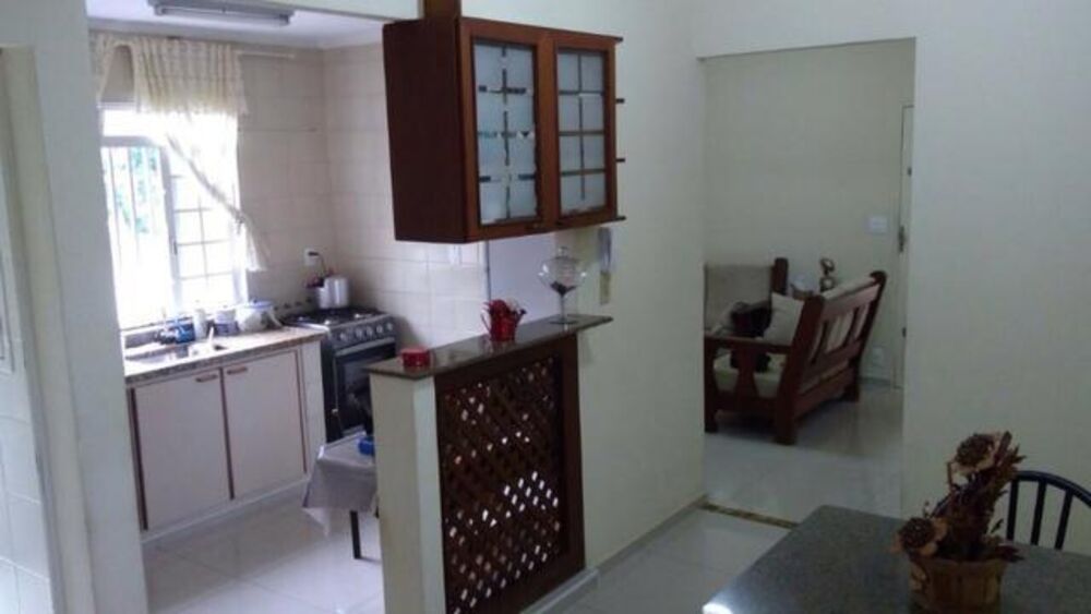 Casa à venda com 2 quartos, 127m² - Foto 4