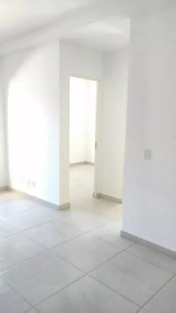 Apartamento à venda com 2 quartos, 48m² - Foto 2