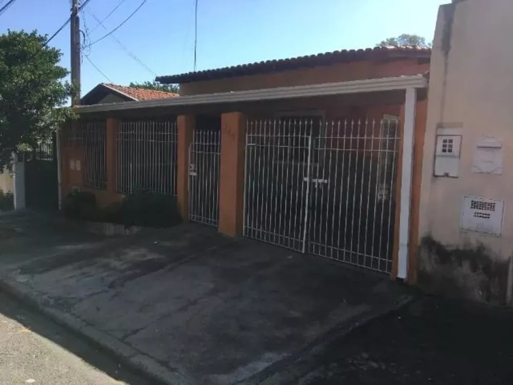 Casa à venda com 4 quartos, 180m² - Foto 3