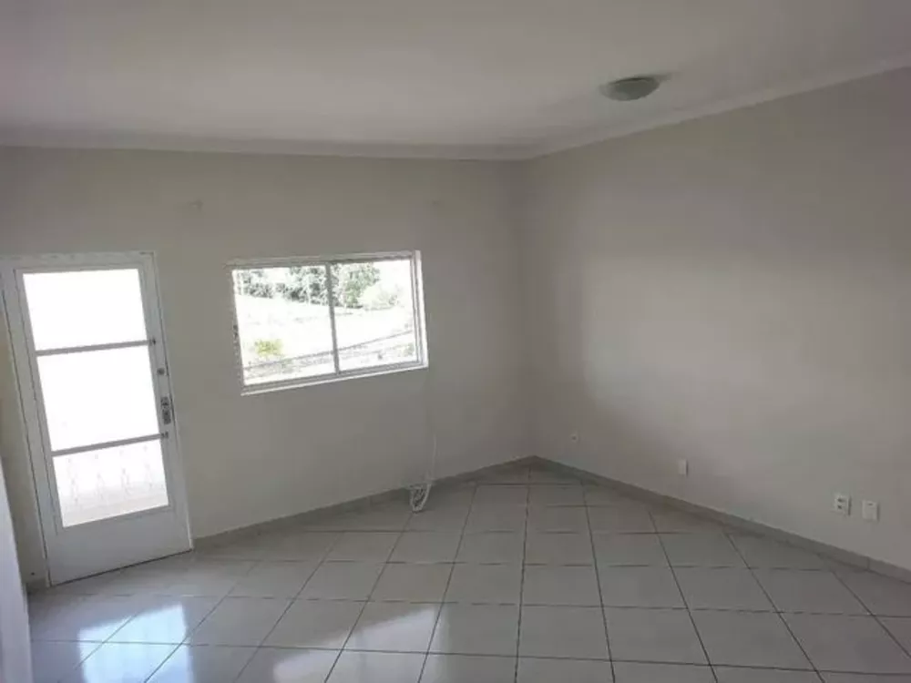 Apartamento à venda com 2 quartos, 90m² - Foto 3