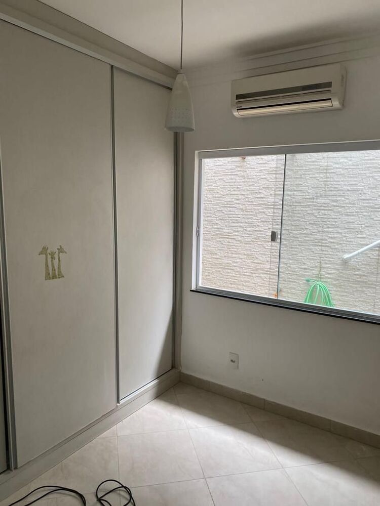 Casa, 3 quartos, 208 m² - Foto 1