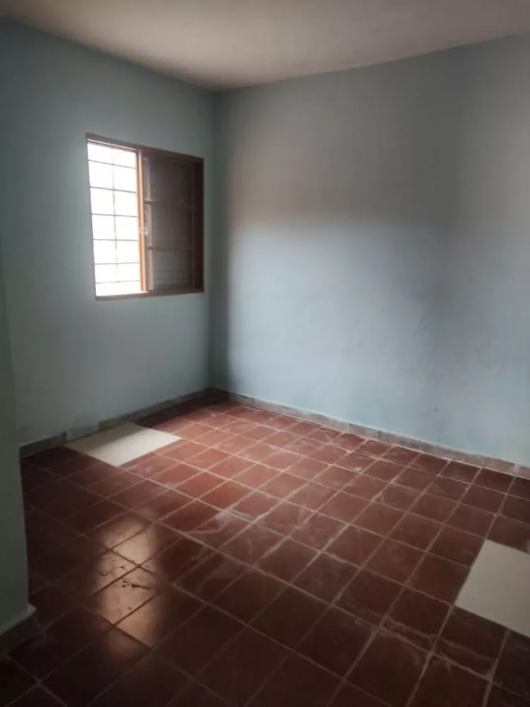 Casa para alugar com 2 quartos, 70m² - Foto 3