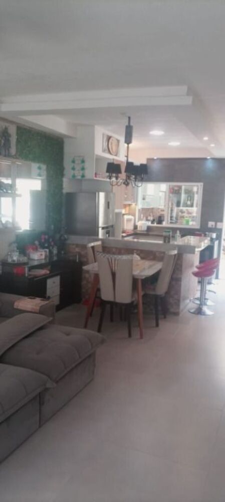 Casa, 2 quartos, 150 m² - Foto 1