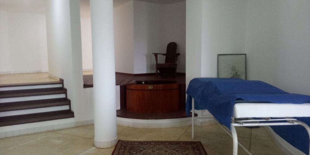 Casa de Condomínio à venda com 4 quartos, 420m² - Foto 42