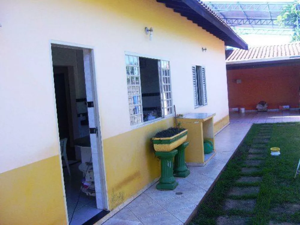 Casa à venda com 3 quartos, 250m² - Foto 4