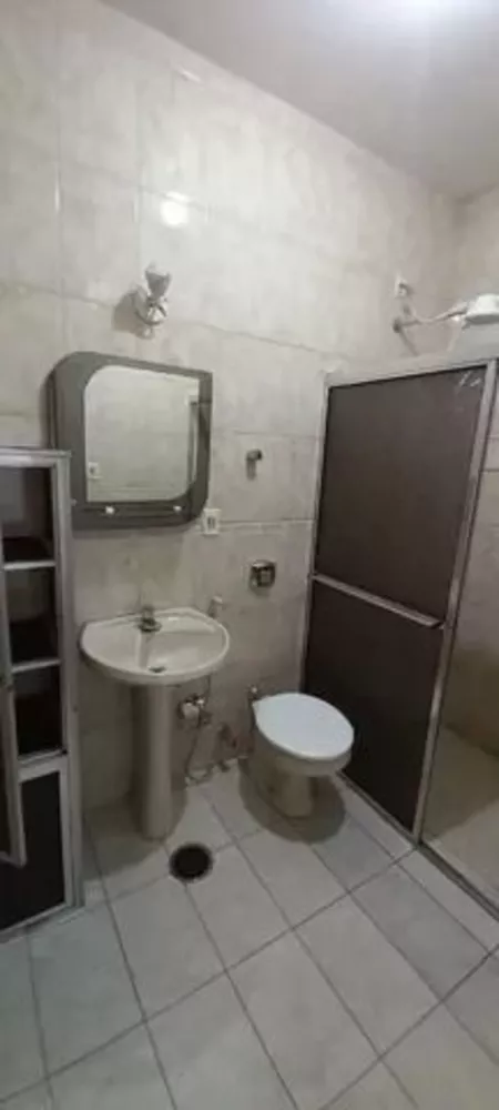 Apartamento à venda com 2 quartos, 66m² - Foto 4