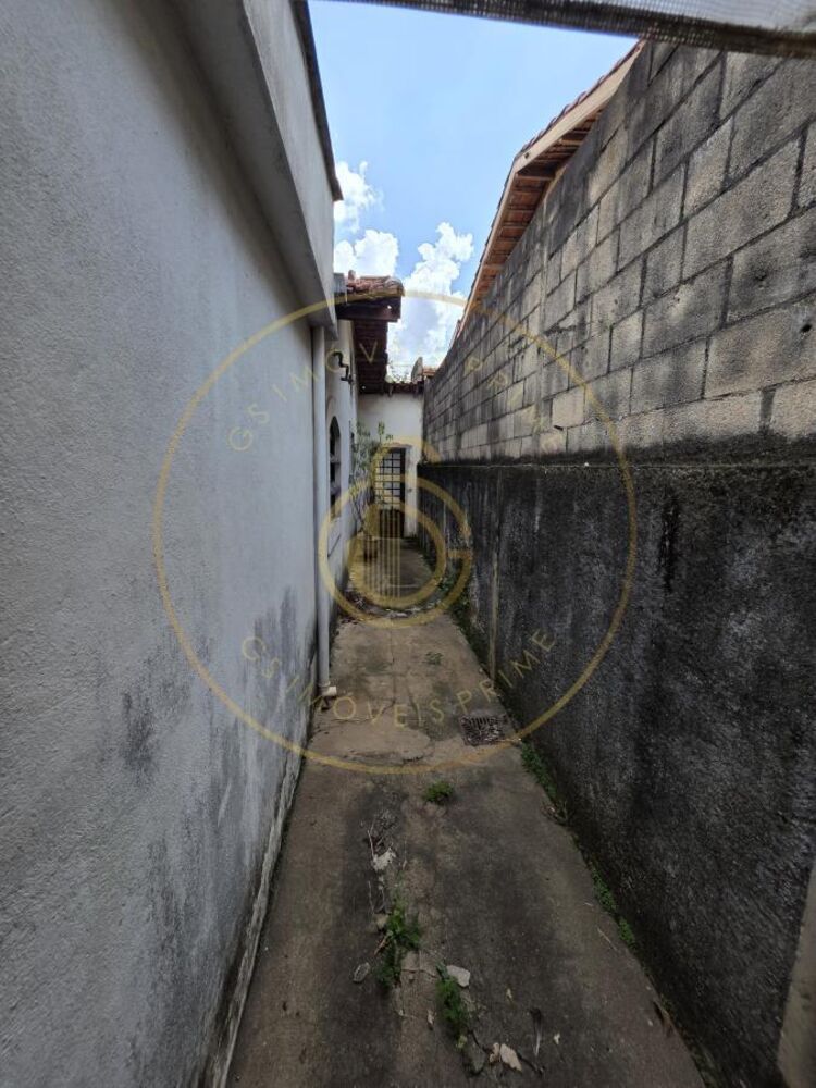 Casa à venda com 3 quartos, 200m² - Foto 14