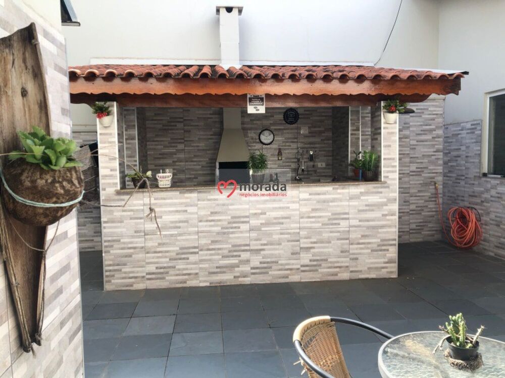 Sobrado, 4 quartos, 227 m² - Foto 1