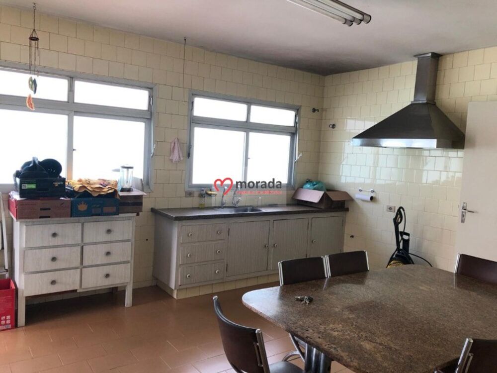 Sobrado para alugar com 4 quartos, 396m² - Foto 48