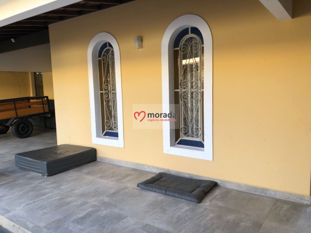 Casa, 4 quartos, 253 m² - Foto 4