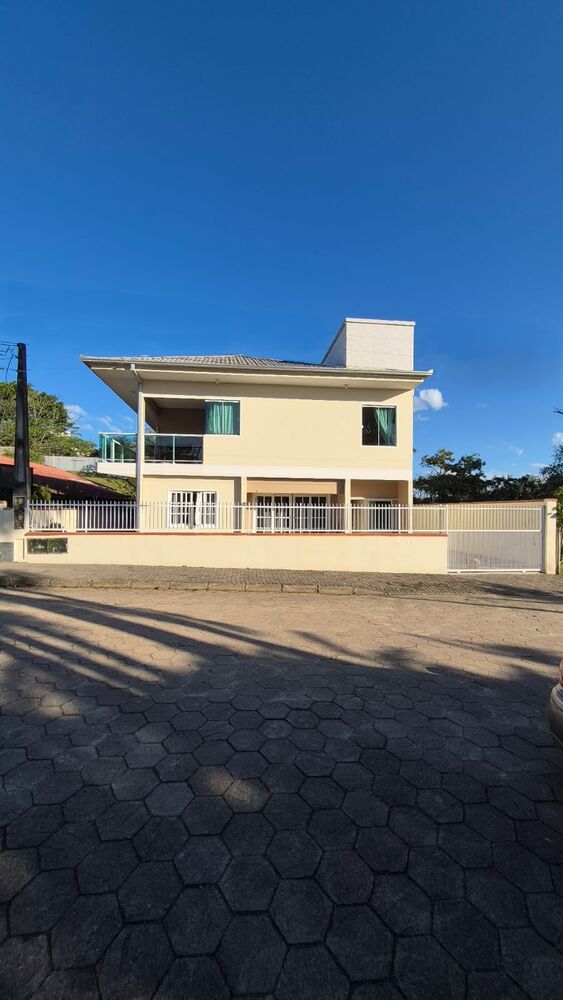 Casa, 6 quartos, 335 m² - Foto 1