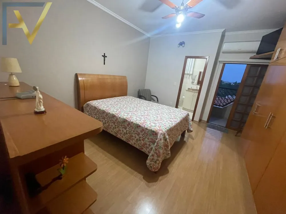 Casa, 3 quartos, 172 m² - Foto 2