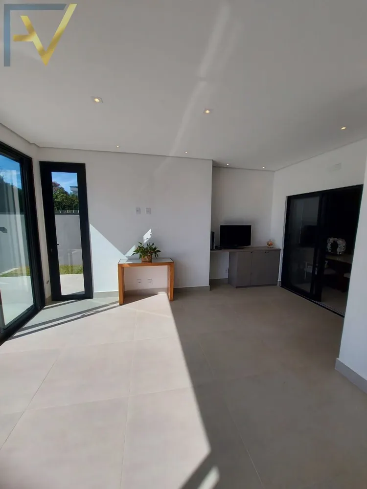 Casa, 3 quartos, 215 m² - Foto 4