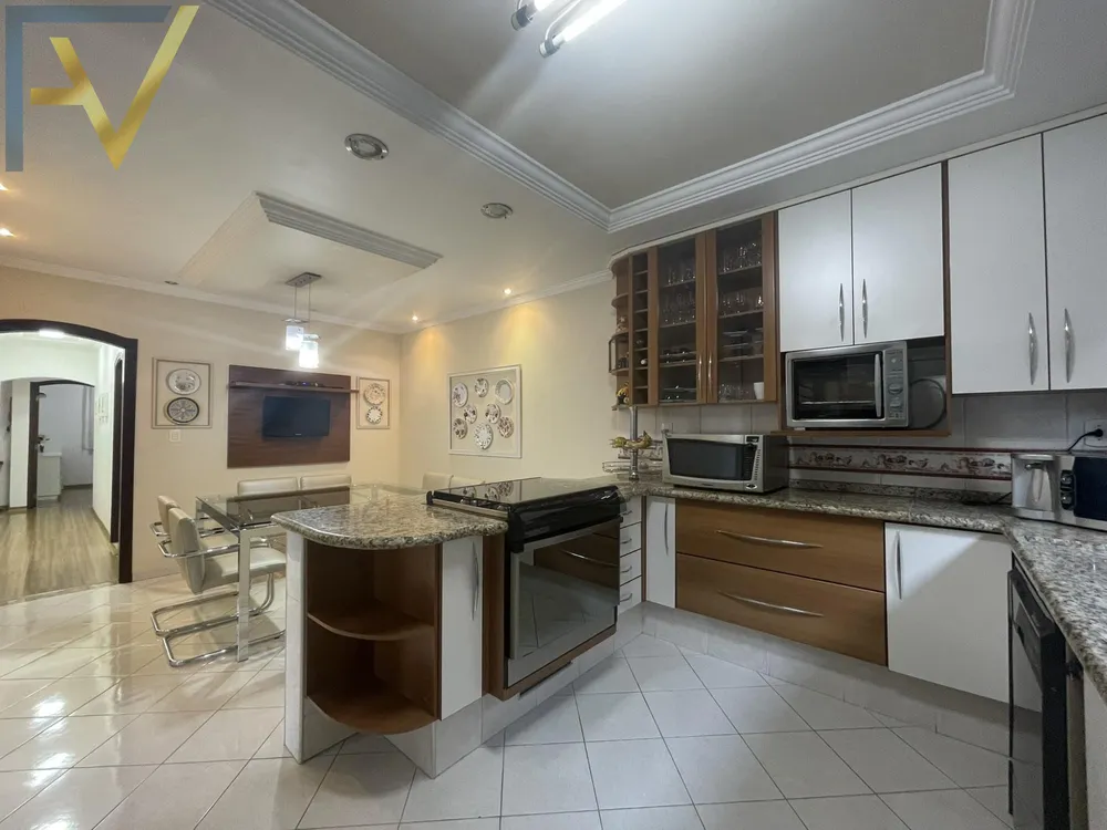 Casa, 3 quartos, 240 m² - Foto 2