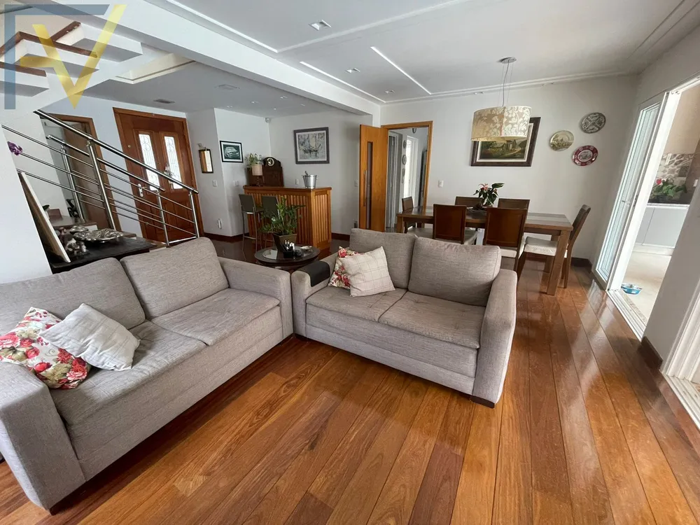 Casa, 3 quartos, 249 m² - Foto 2