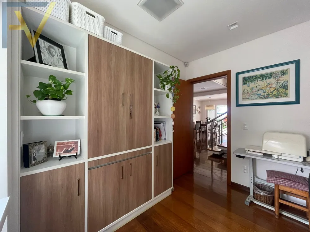 Casa, 3 quartos, 249 m² - Foto 1