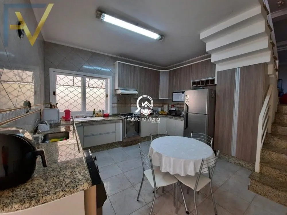 Casa, 3 quartos, 205 m² - Foto 9