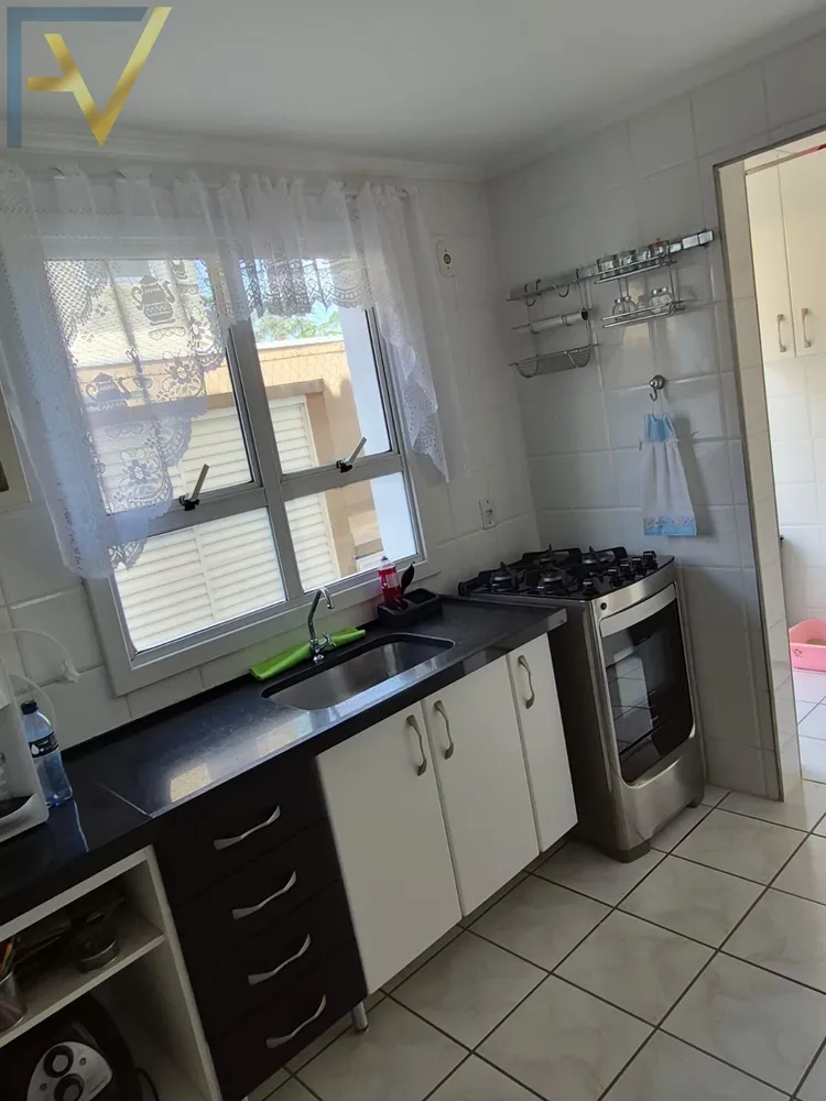 Casa, 3 quartos, 180 m² - Foto 2