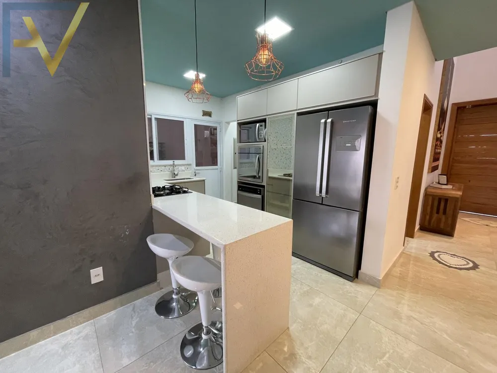 Casa, 4 quartos, 235 m² - Foto 10