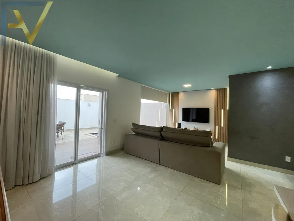 Casa, 4 quartos, 235 m² - Foto 2