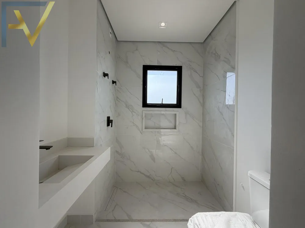 Casa, 3 quartos, 195 m² - Foto 1