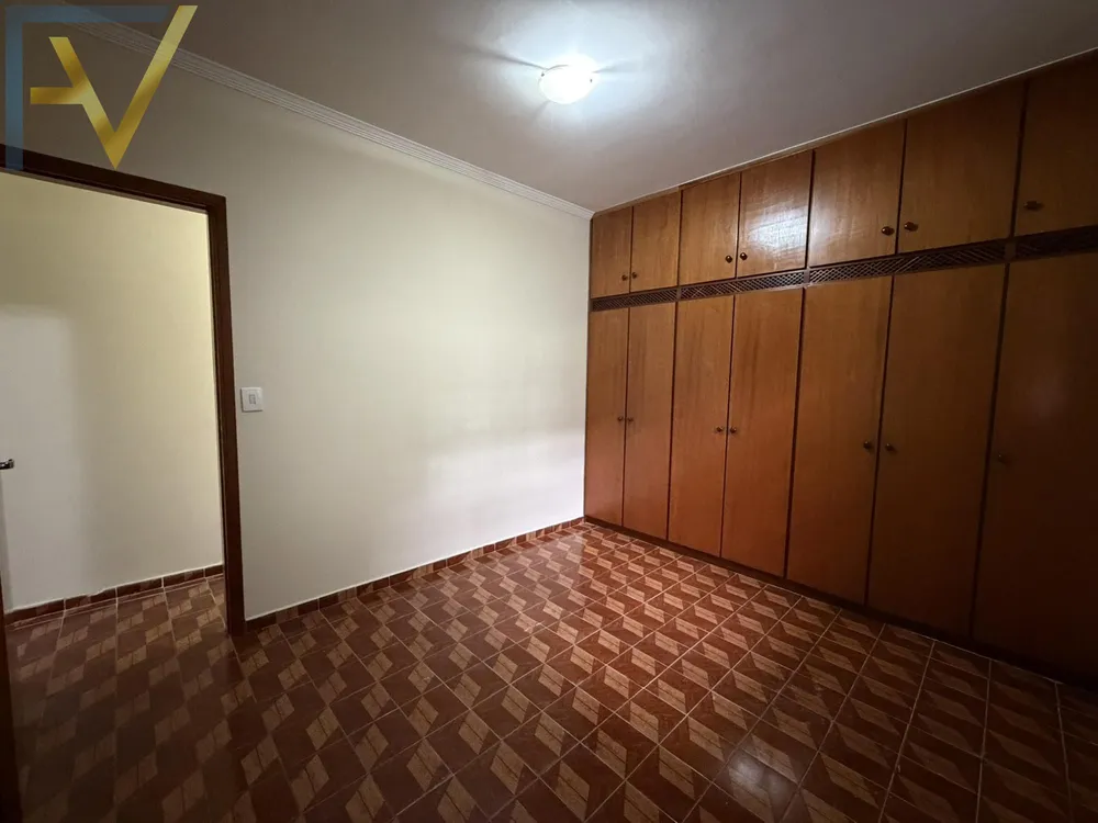 Casa, 3 quartos, 270 m² - Foto 1