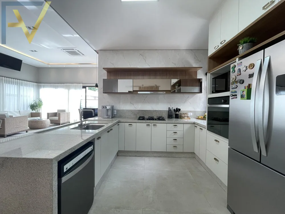 Casa, 4 quartos, 337 m² - Foto 2